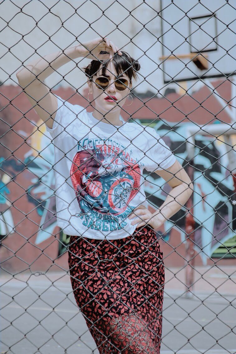 Guapeamerch's tweet photo. "De fiesta y yo necesito de toda la cerveza que dispone"

Camiseta On n' On $ 45.900

Link: https://t.co/kfcHxF56og 

#solohayunaformadesaberlo #IDEAS #merchanlpf https://t.co/wqtrdwLw61