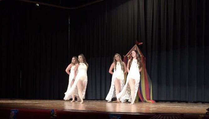 hailey_parton's tweet photo. oh how i miss dancing 😩💗 https://t.co/i1voDR1hVg