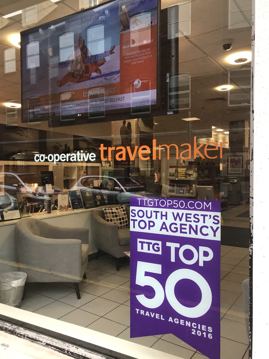 sarahweetman's tweet photo. Lovely to see @CI_Coop #Travelmaker celebrating their big #TTGTop50 win in 2016! @AbraDunsby https://t.co/oGzCCVOApj