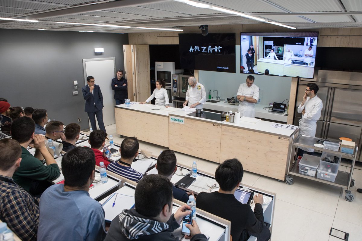 bculinary's tweet photo. En Donostia tenemos el gran privilegio de estar rodeados de algunos y algunas de los y las mejores chefs del mundo. Hoy el equipo de @ArzakRestaurant, liderado por Elena Arzak, se ha acercado a las cocinas de Basque Culinary Center para ofrecer una Masterclass #MasterBCC https://t.co/p6rgnrdD8s