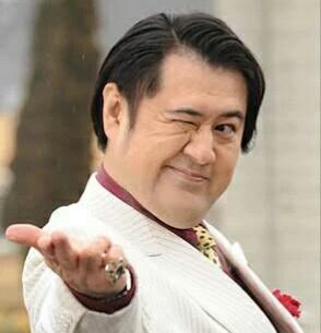 小手伸也 俳優 は結婚している 年収やwiki情報をリサーチ 日々の出来事に一隅を照らす