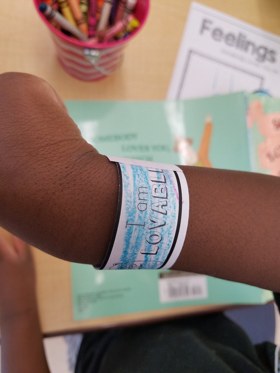 DebraSRau's tweet photo. Feelings maps and self affirmation bracelets! I already know my students are awesome- hope this helps them to remember that 😍 #TheFranklinDifference @leighmragsdale https://t.co/l0SyfLOgvK