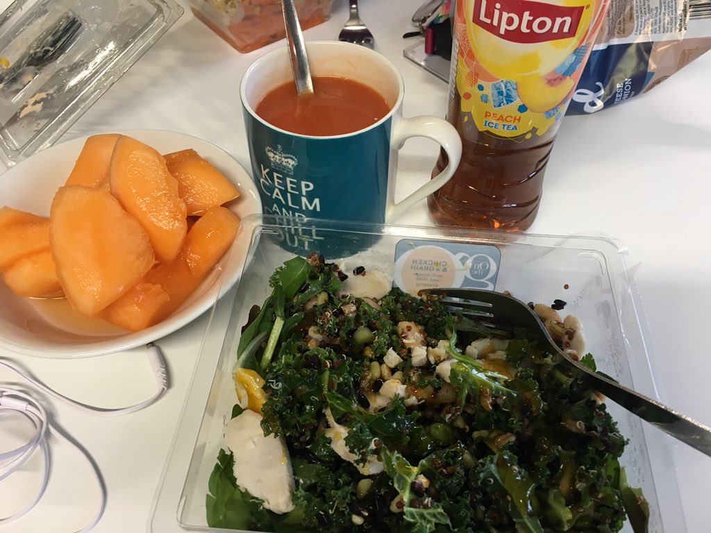 SWDee17's tweet photo. Lunch. #NotPancakes 😫 https://t.co/xjpmgPg6Ay