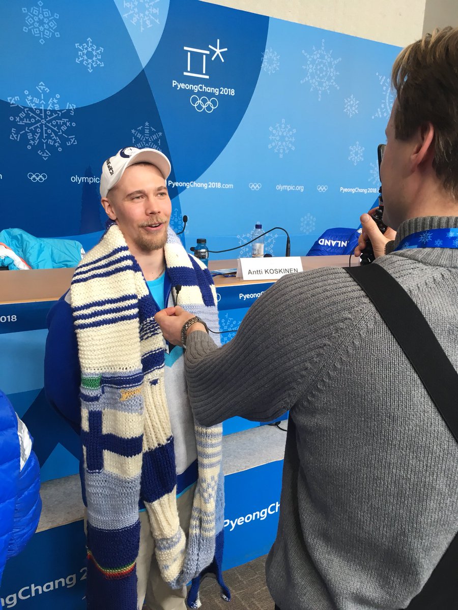 OlympicTeamFI's tweet image. Knitting in Sochi ✅
Knitting in Rio ✅
Knitting in PyeongChang✅
Holding a press conference about knitting in PyeongChang ✅

#olympicteamfi
#knittingteamfi
#pyeongchangfi
🇫🇮💙🇫🇮