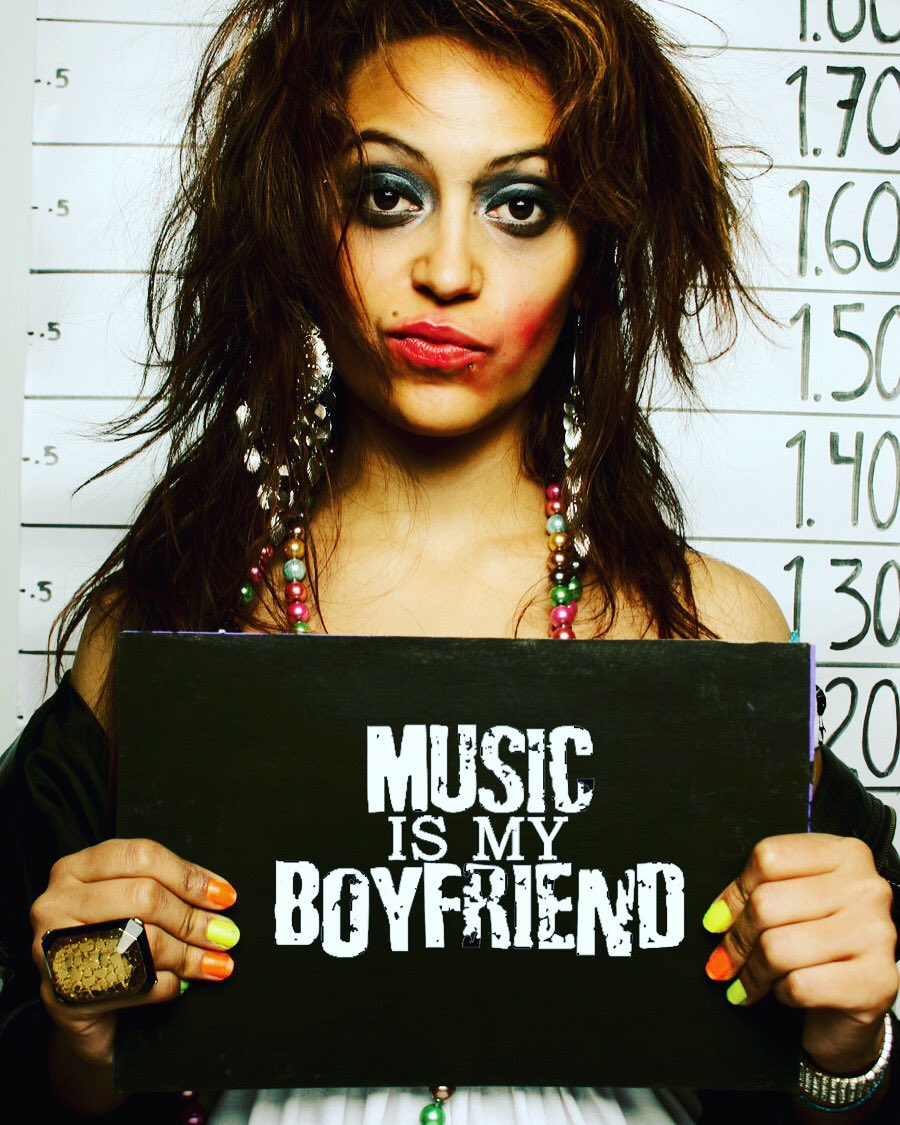 👇🏼😂😂 what she said! ... Happy Valentine’s Day! 🎧🎶🖤