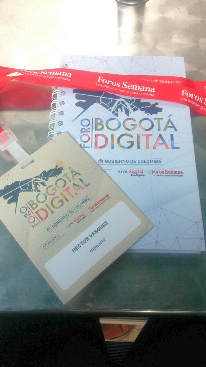 hecvasquez's tweet photo. Hoy en el Foro: Bogotá Digital, "Qué le hace falta a Bogotá para transitar en la vía de #CiudadesInteligentes ?. @Ministerio_TIC @ForosSemana @gestionabaco https://t.co/CIDSHd3uJ3