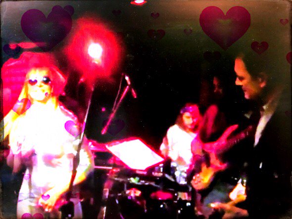 kingd0m0fl0ve's tweet photo. Happy Valentine's Day 💗, Kingdom of Lovers! https://t.co/kZslUnFvU7