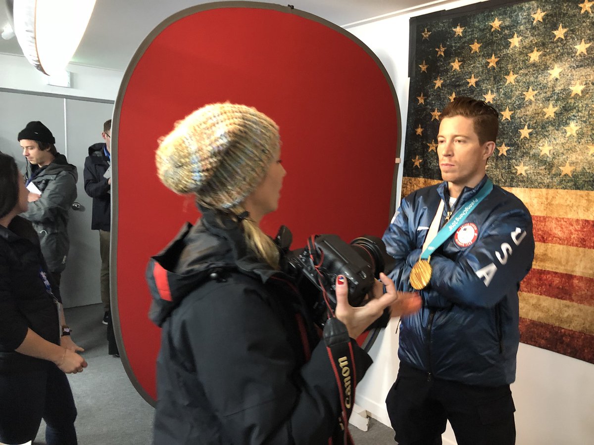 SheRa3210's tweet photo. "@TeamUSA: Green room at the @TODAYshow - the gang’s all here to support Shaun! https://t.co/pkQKg8p7z8" - I wept! 😭😍 #Fan💙