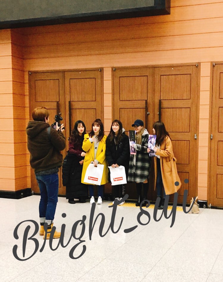 [INFO] As meninas se encontraram após a final do The Unit!