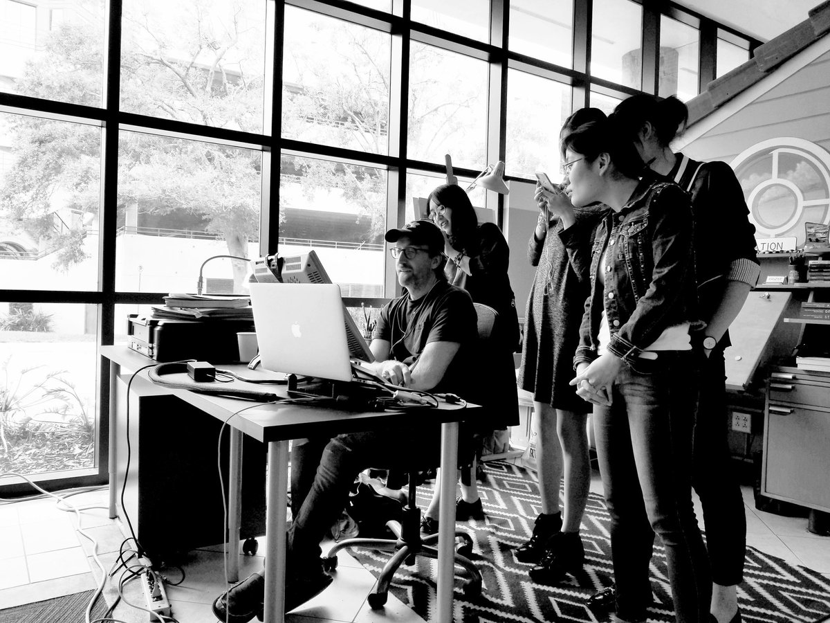 credoconduit's tweet photo. They host over 40 very curious Chinese exchange students. #conduitlife https://t.co/3mAJyeS0vo