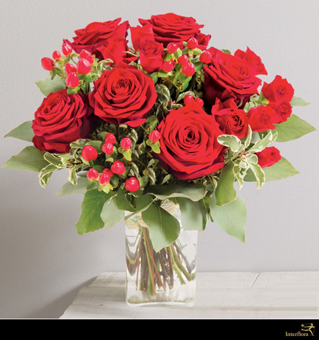 RT et citez un(e) twitto/a avec le #UnBouquetPourToi pour qu'il/elle reçoive peut-être ce bouquet de votre part ❤️
#SaintValentin