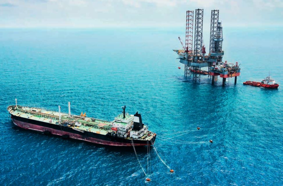 ABBelec's tweet photo. ABB's #marine #power solutions help make dynamic positioning ships more reliable with innovative, #intelligent technology #EkipLink #Emax2 https://t.co/sW0tL0xgke https://t.co/AakL8eNiHU