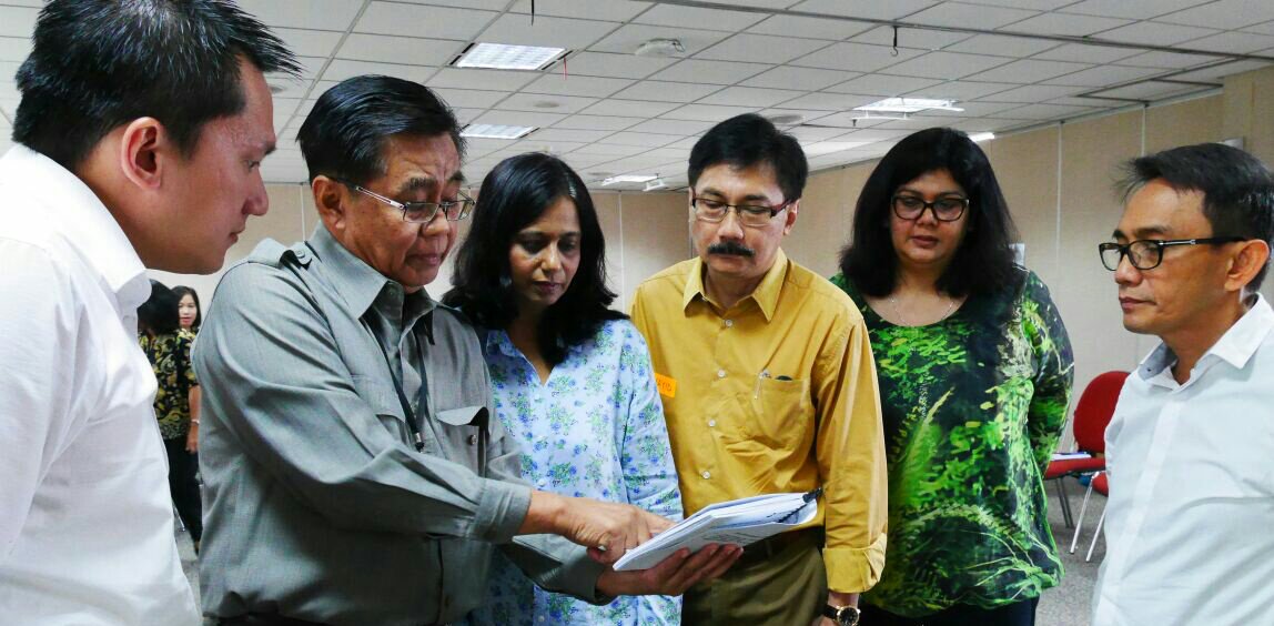 simteamtraining's tweet photo. We are happy to announce that this week SimTeam Training established a partnership with Master Consultant (https://t.co/6xrQr64sCh) for representing the EDUardo simulation services (https://t.co/HlX1RbhkUp) in #Indonesia . #businesssimulation #blendedlearning #edutech https://t.co/9dmvHvaFut