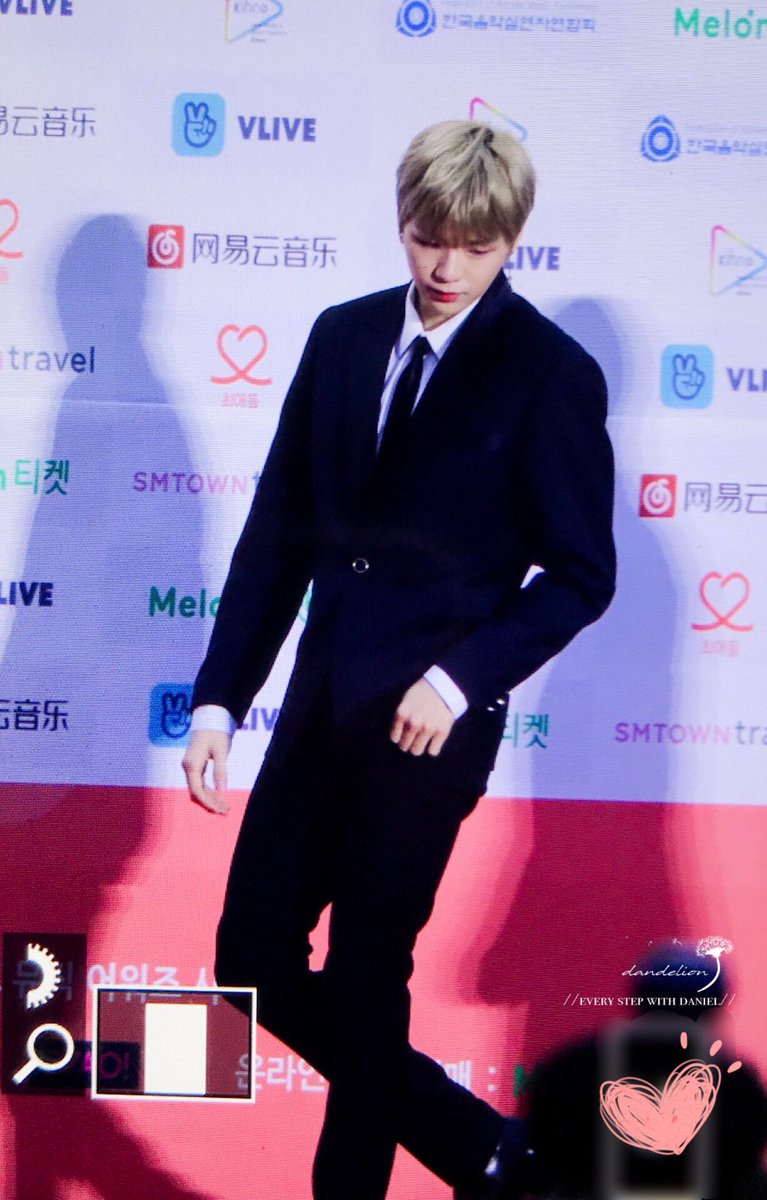 오늘 강다니엘 왜 이래 | 인스티즈