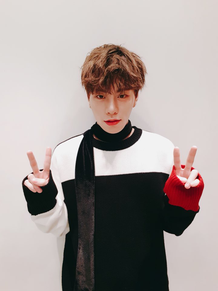JBJtwt787's tweet photo. [#김상균😲] 저녁 먹을 시간이에요!!!!!!! 따르릉 꼬르륵 조이풀도 저녁 맛있게 많이 드세요💕 https://t.co/t1bVrT9iQE