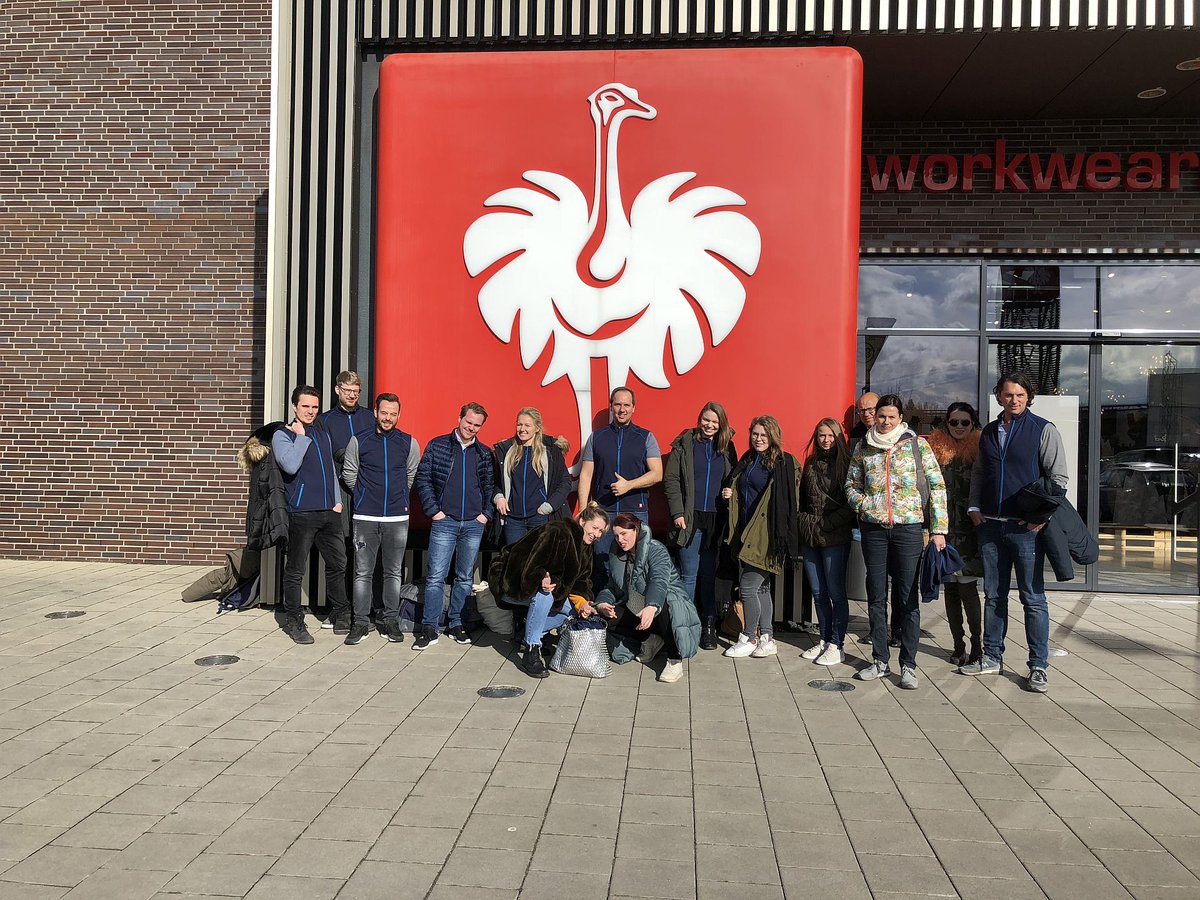 KarriereFamUnt's tweet photo. Besuch bei unserem Partnerunternehmen @Engb_Strauss
Der workwearstore in Bergkirchen – sehr zu empfehlen! https://t.co/DLq8vJ4Czc