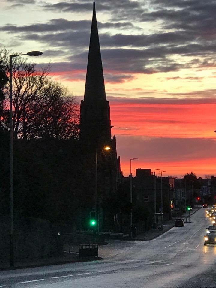 VALENTINES RED!
Glorious red sky start to Valentine’s Day in the Ferry. Lots of gorgeous last minute gifts for your loved one available from Broughty Ferry shops today! #shoplocal #valentines #broughtyferry 🌹