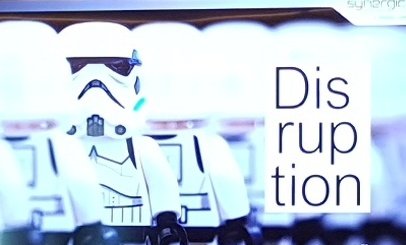 jota_ele_ene's tweet photo. La disrupción es el fin del status quo. Así empieza la intervención de @carmeartigas en @UniversitasTef #ertef https://t.co/MKWfUt3qov