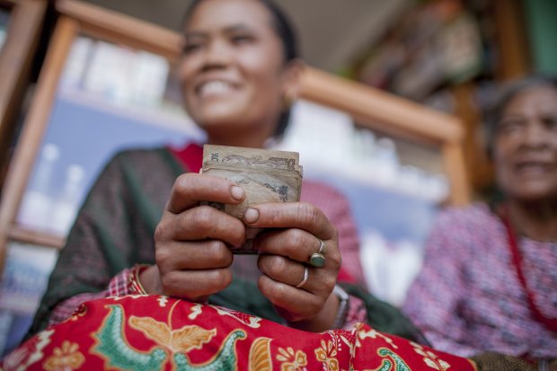 VouchDigital's tweet photo. Recently, @cashlearning released a State of The World's Cash report analyzing Cash Transfer Programs which gave a huge insight on Conditional Cash Transfer Programs (CCTs) and Unconditional Cash Transfer programs (UCTs). Check it out on #SOWC2018. #DIGITALAFRIKA https://t.co/KskRJaWNy3