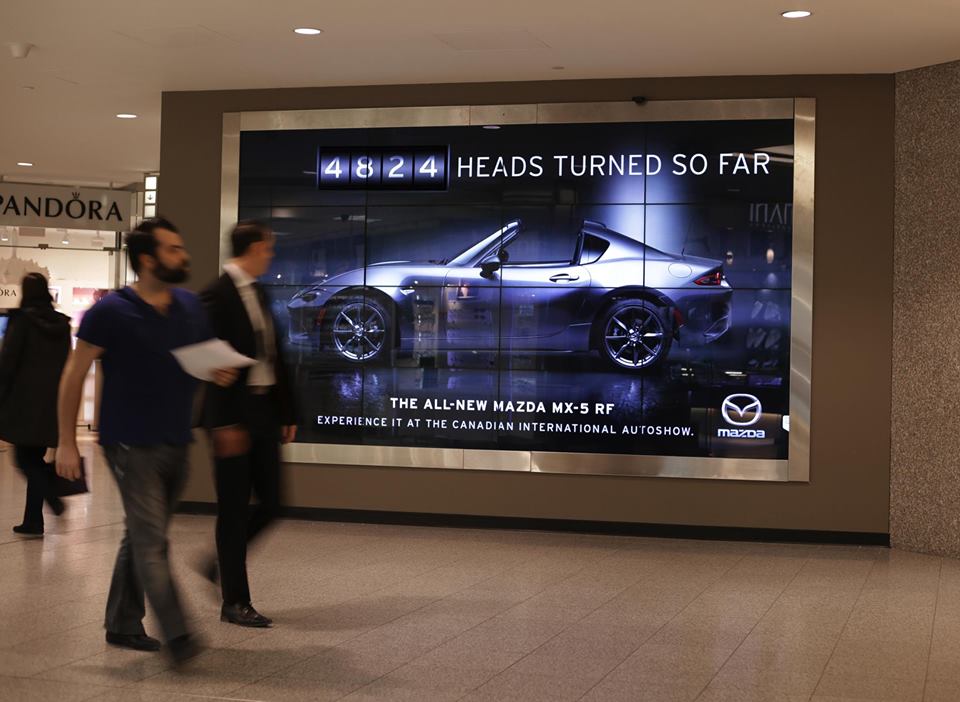 GregoryDelaro11's tweet photo. "The Head Turning Billboard" by Mazda - Join the Future of Marketing: https://t.co/mccHE2zVQH #Advertising #DigitalMarketing #GrowthHacking https://t.co/oyqSA96Re9
