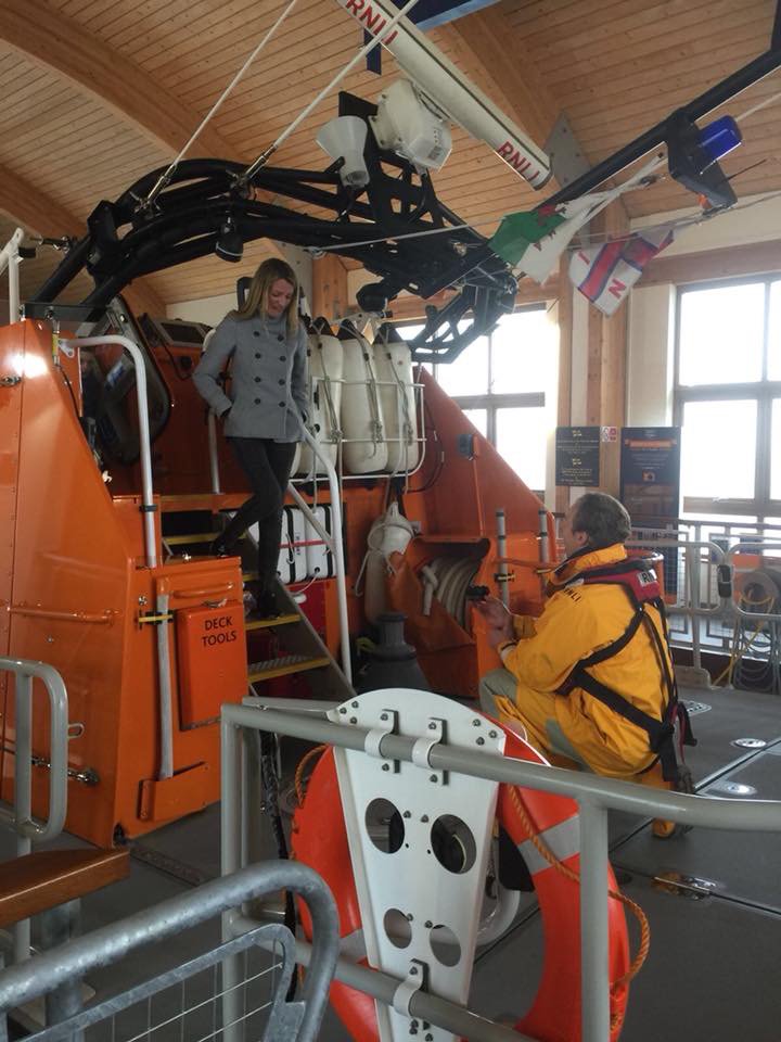 chriscousens's tweet image. Need some love in your life on Valentine&apos;s Day? Warm your cockles with these @RNLI love stories from @TheMumblesRNLI (bit.ly/2EqqYOh); @HheadLifeboat (bit.ly/2o0KLso); @BeaumarisRNLI (bit.ly/2BuIKgV)