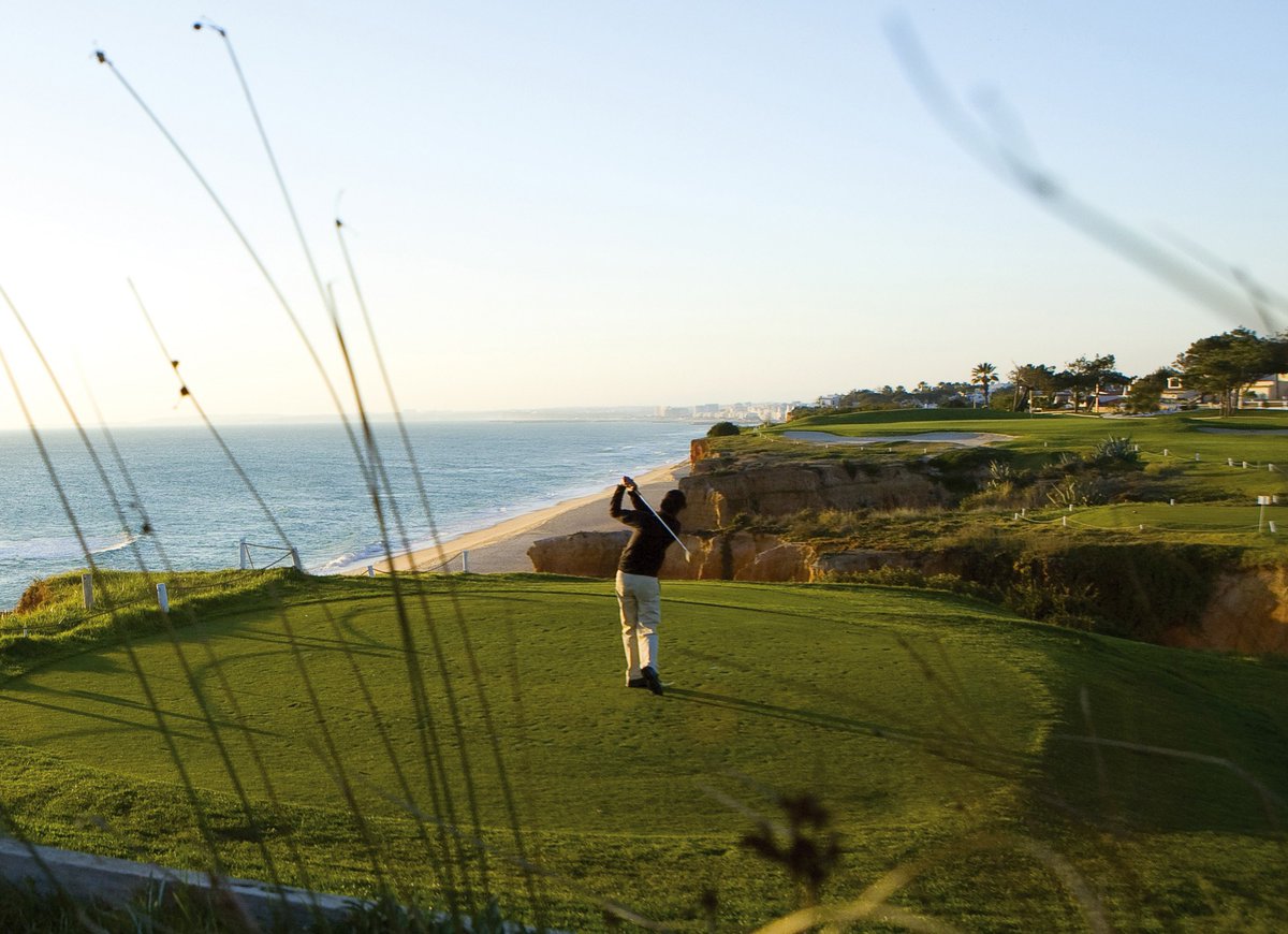 yourgolftravel's tweet image. COMPETITION 🎉

RT &amp;amp; REPLY with your #GuessTheCourse answer ⛳️

Winner gets a dozen @TaylorMadeTour TP5 Golf Balls!!!