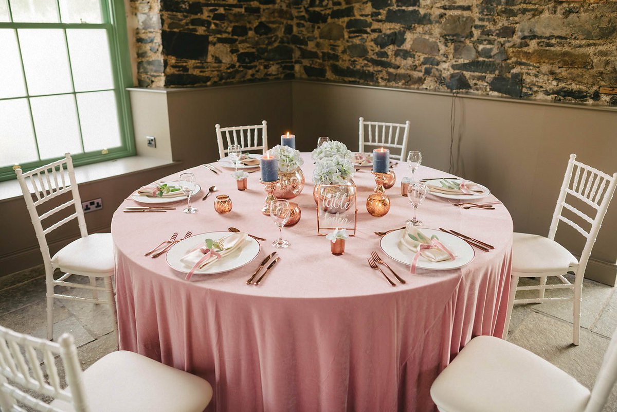 MagpieLinens's tweet image. 💖 It wouldn’t be #Valentinesday with out at least a little #pink. Here’s your #inspo, perfect for any #wedding day.