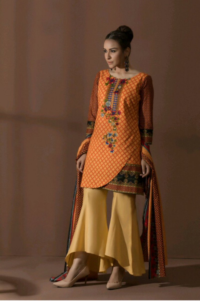 SmartworkerB's tweet image. Sahil Printed Collection.
Top, Bottom and Dupatta Lawn.

Rs.1250/- Shipping extra