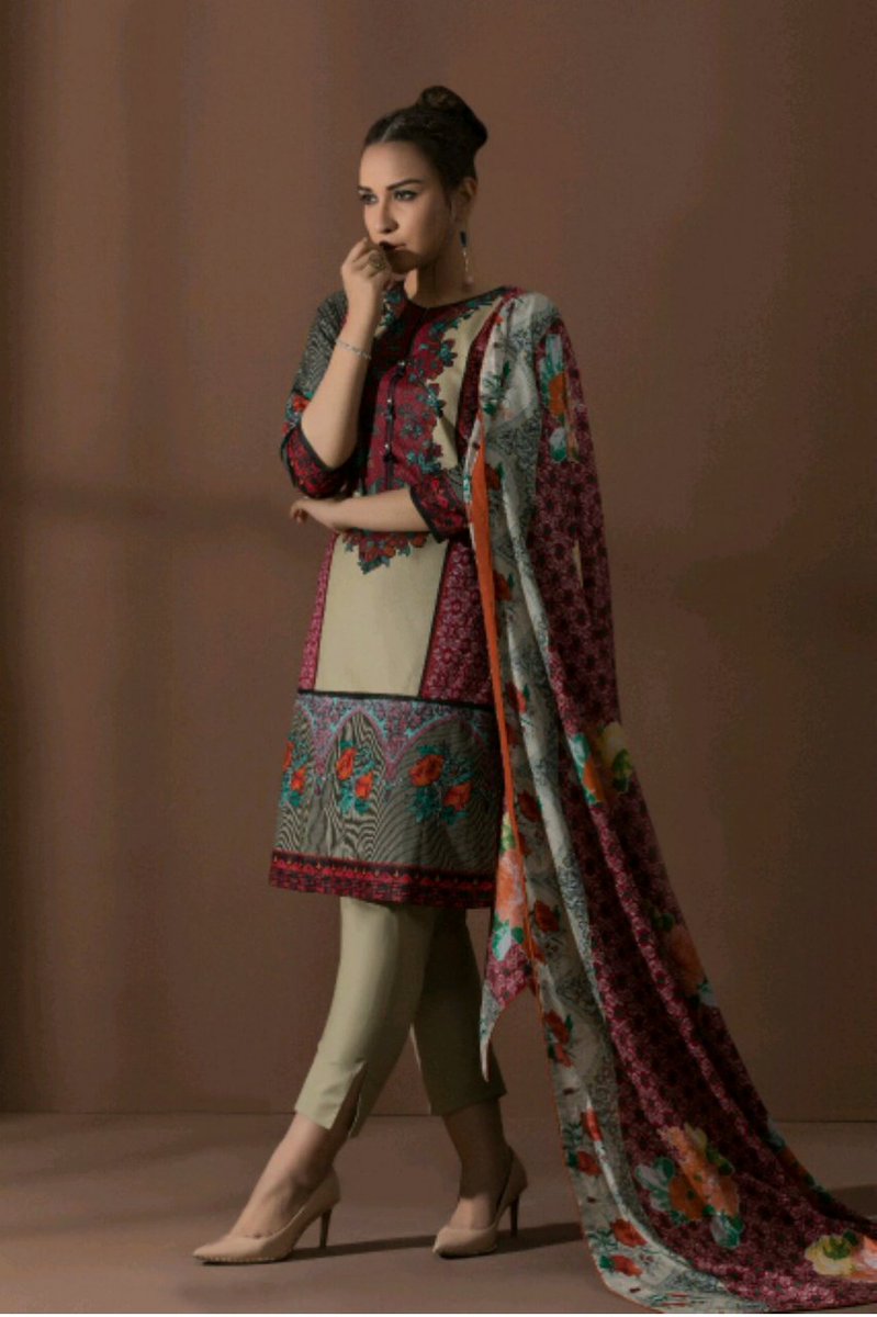 SmartworkerB's tweet image. Sahil Printed Collection.
Top, Bottom and Dupatta Lawn.

Rs.1250/- Shipping extra