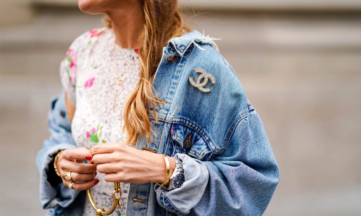 thepooluk's tweet photo. Diamonds might be a girl’s best friend, but the everyday pieces we live, love and sleep in are much more precious, says @laurenbravo https://t.co/rimn71AvKI https://t.co/M8MrwS7fWW