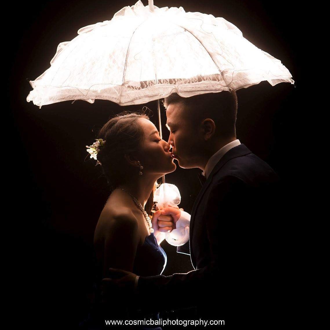 CosmicBaliPhoto's tweet photo. Kita berdua di antara kata yang tak terucap (Payung Teduh – Berdua Saja) 
https://t.co/hBoCAVQBds 

#BerduaSaja #PayungTeduh #JustYouandI #Romance #Moment #PreWedding #COSMICPreWeddingPhoto
#COSMICBaliPhotography #COSMICBaliPhoto #BaliPhotography #BaliProfessionalPhotographer https://t.co/YSOceBPo7V
