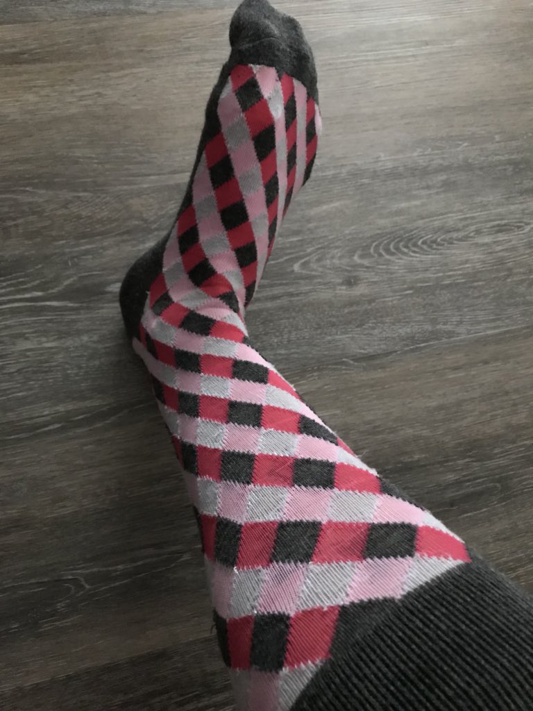DanBrechbill's tweet photo. Good morning people! It’s Valentine’s Day so you know I had to bring some pink into the fold! Let’s get it!
#SOCKSOFATT #LifeatATT #HappyValentinesDay https://t.co/ZPm0SZR4HE