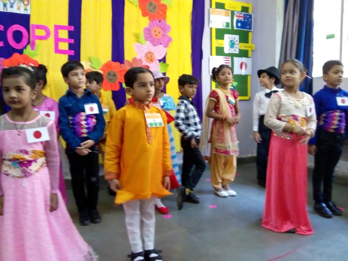 vbsis_official's tweet photo. Grand Annual Day was celebrated at Gurukul International Kindergarten and Gurukul Kindergarten where our tiny tots performed various acts on dance, skit, story narration and miming. Parents and teachers enjoyed to the fullest as they were witnessing the talent of their kids. https://t.co/aKERFE9Whs