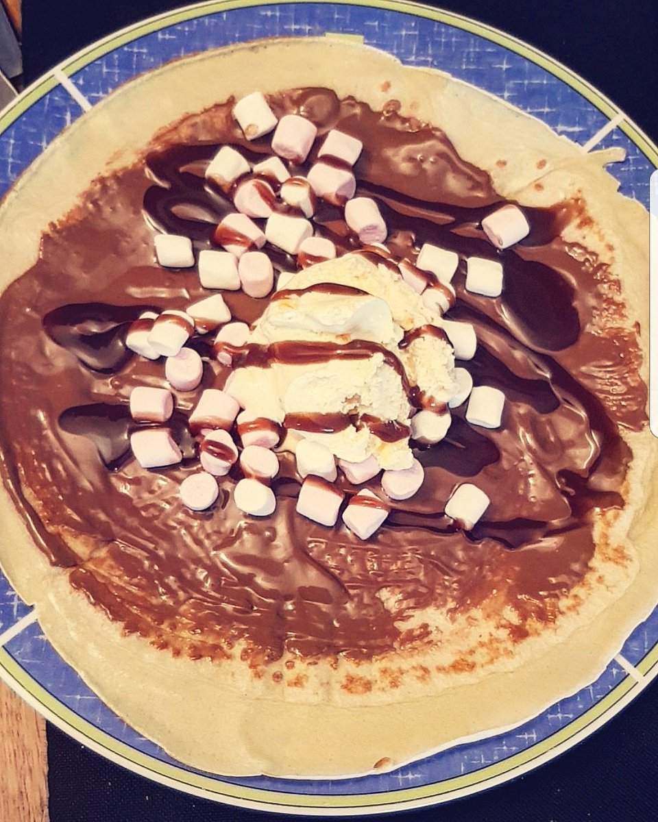 zoe_howells's tweet photo. Gotta love pancake day, I'd rather have 2 pancakes days than a Valentine's day 🥞 https://t.co/4wfoChTqc9