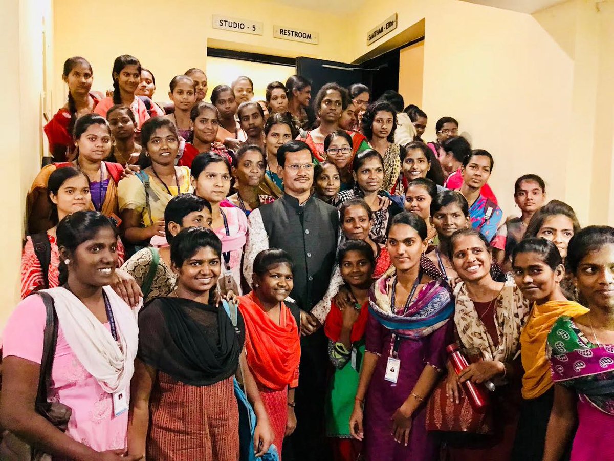murugaofficial's tweet photo. Happiness in the face of this Differently abled students speaks the success of #Padman &amp; am so happy they have taken a oath to take this menstrual hygiene awareness forward in their own way! Thank you @unwomenindia for the support.

#Standbyher
#BlessedtoBleed
#PadManChallenge https://t.co/CJuUuZBfg5