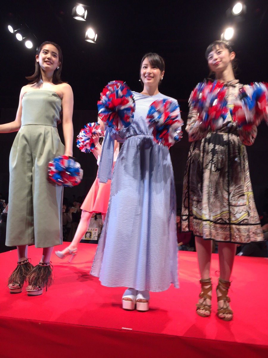 akubi_chan__'s tweet photo. チアダンの試写会行った時の
写真出てきた（笑）
広瀬すずかわいいとかそういう次元じゃなかった！！！（笑）

ほんとに大好き��映画
いつ見ても元気になれる🎦 https://t.co/VK0BDdbR8V