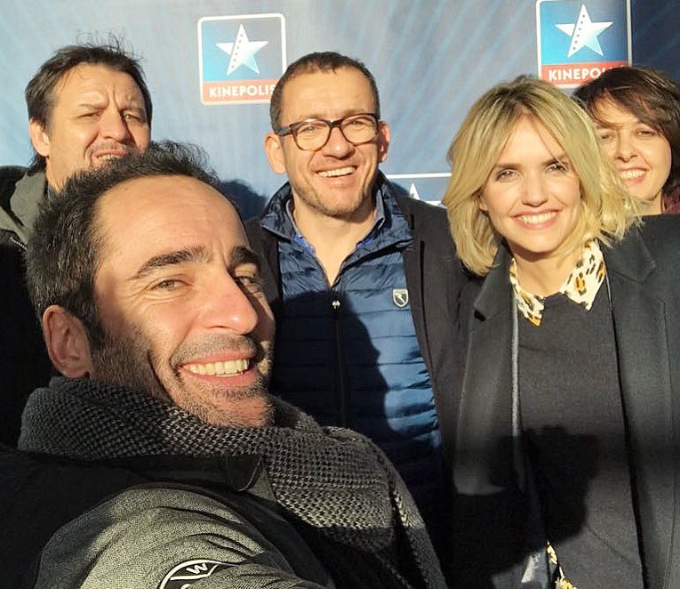 Visite surprise sur l'avp de #LaChtiteFamille !!!
Un grand bravo, c'est très drôle et émouvant. Un kiff !