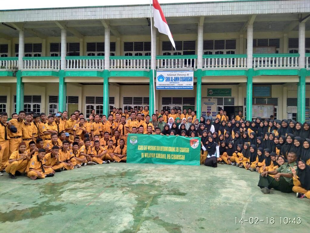 HNeswp's tweet photo. Giat wawasan kebangsaan dan Outbond bersama koramil Cibarusah #smkalamincibarusah say no to drugs dan tawuran 💪💪 https://t.co/rLcyoVeiw7