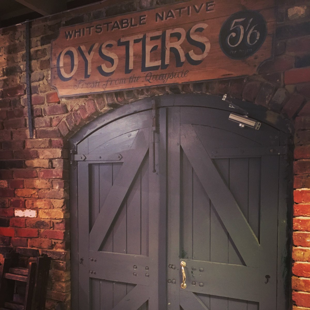 Flashlight TV tweet media