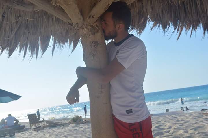 Nabil_Esaak's tweet photo. #الفلانتين_بالنسبالك_ايه
#عيد_الحب
حالي في الفلانتين 😂😥
#Bellooo https://t.co/CP7A3PuIge