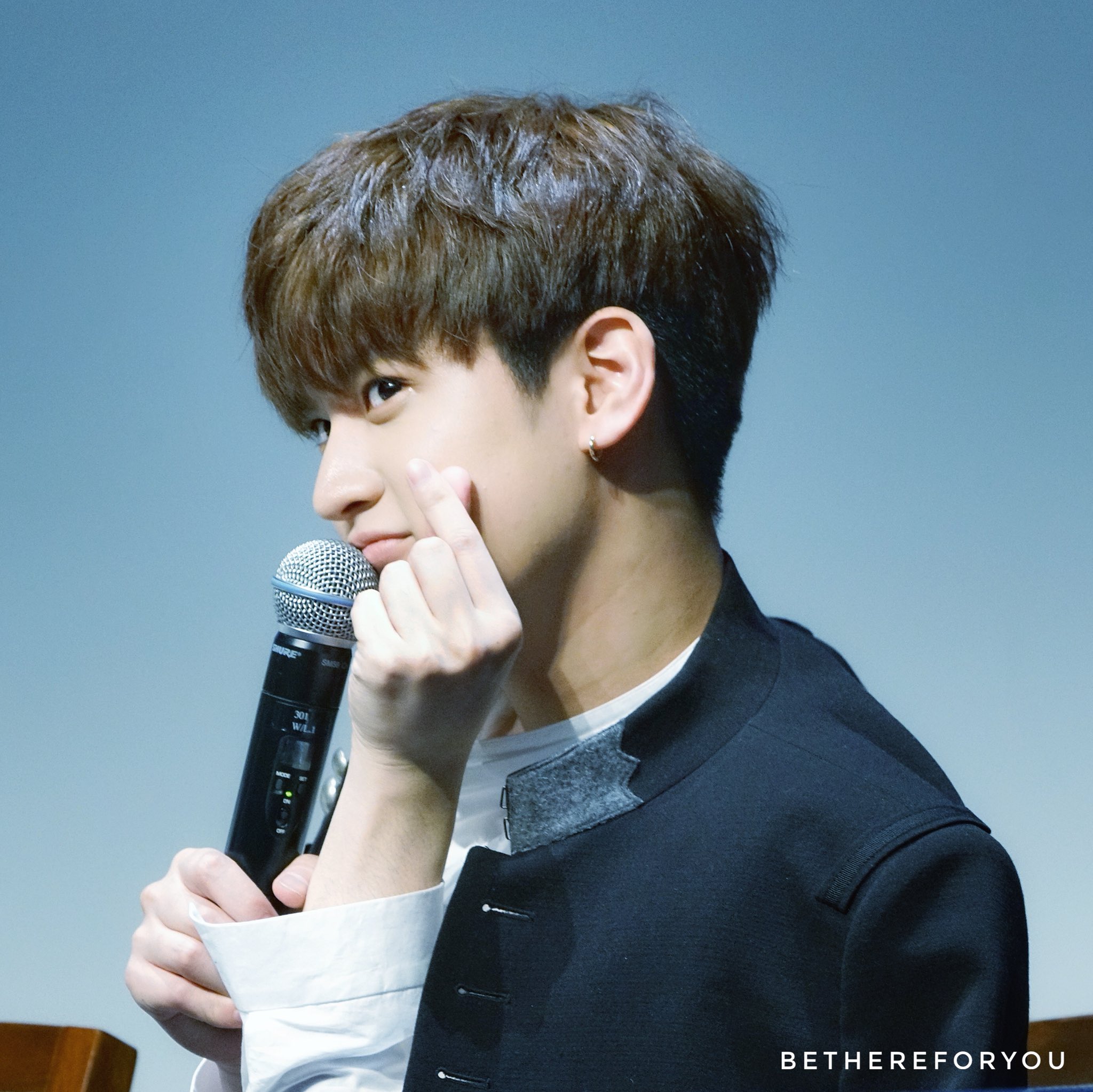 DV_jmmoVMAIVV1l.jpg:large