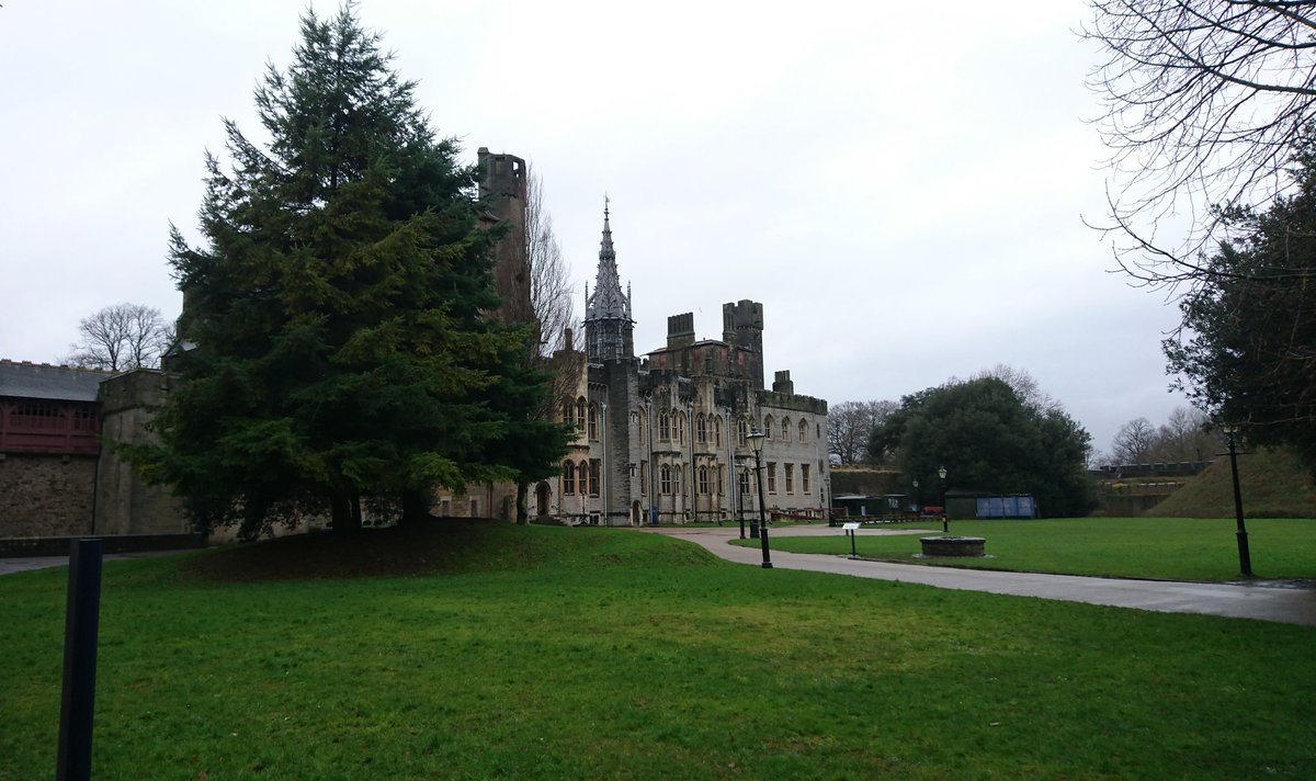 portmeadp's tweet photo. We arrived and cannot wait to explore Cardiff castle. #pmdptrip #pmdpy3 #pmdphist https://t.co/84SMdw08Xo