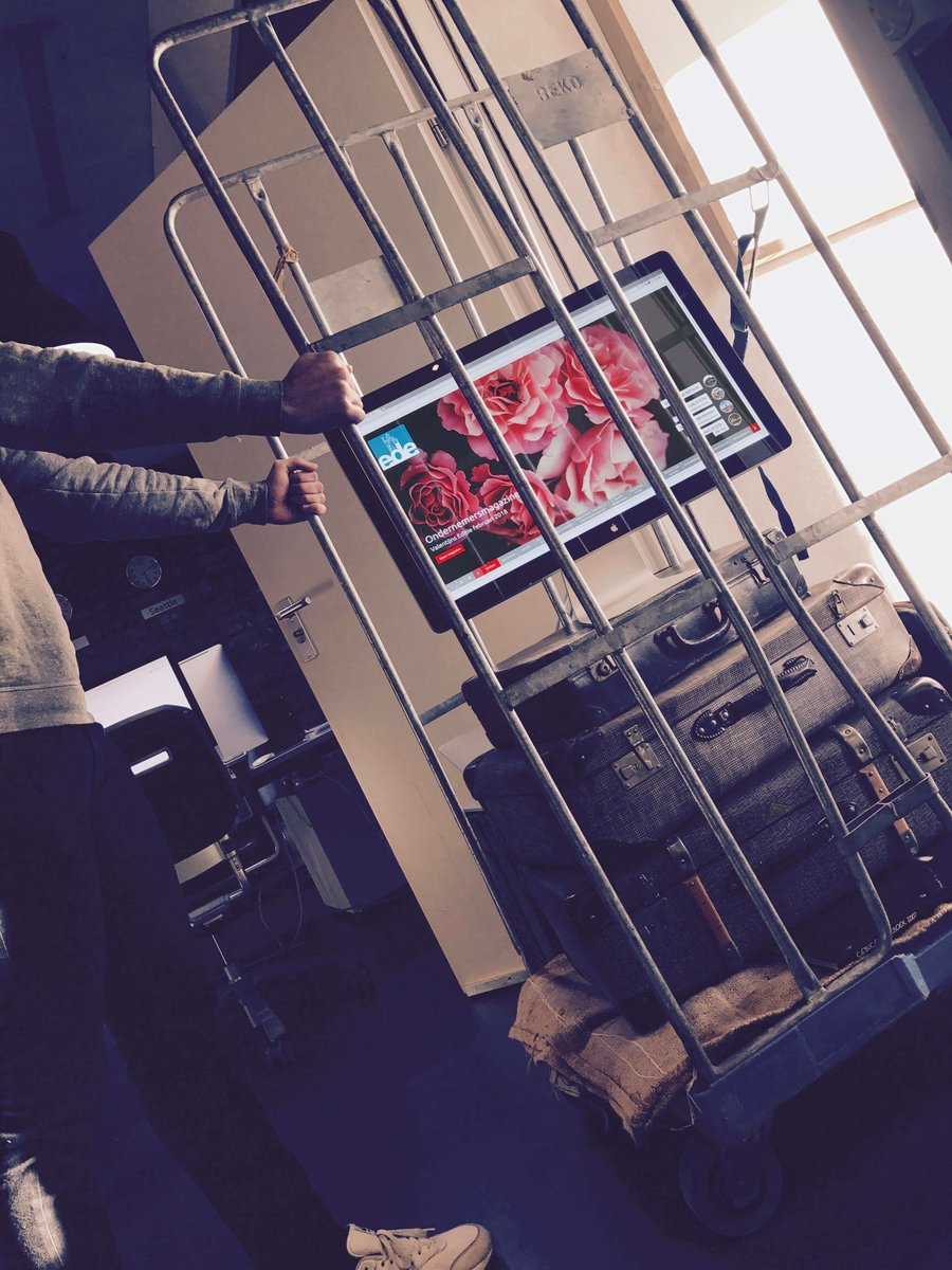 Ook op deze drukke Valentijnsdag is het online ondernemersmagazine weer op tijd de deur uit! Het magazine wordt verstuurd naar ondernemers in de Gemeente Ede. Wil je een inkijkje krijgen in dit magazine of in een vorige editie? Kijk dan snel op gemeente-ede.instantmagazine.com/online-magazin…