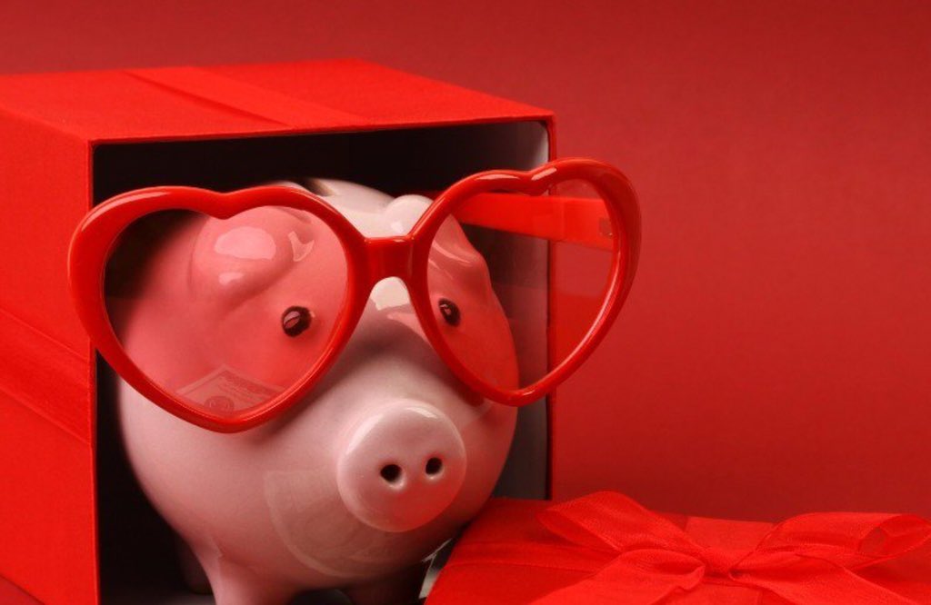 You are never alone on Valentine's Day if you're near Sunglasshut or David Clulow