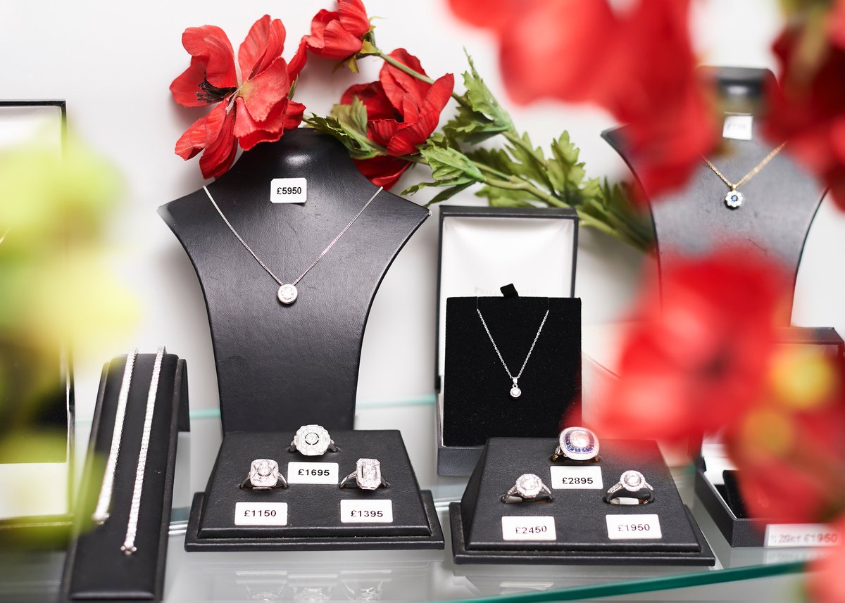 Last minute Valentines Day gift?  From Silver to Diamond set jewellery, we’re here to help!