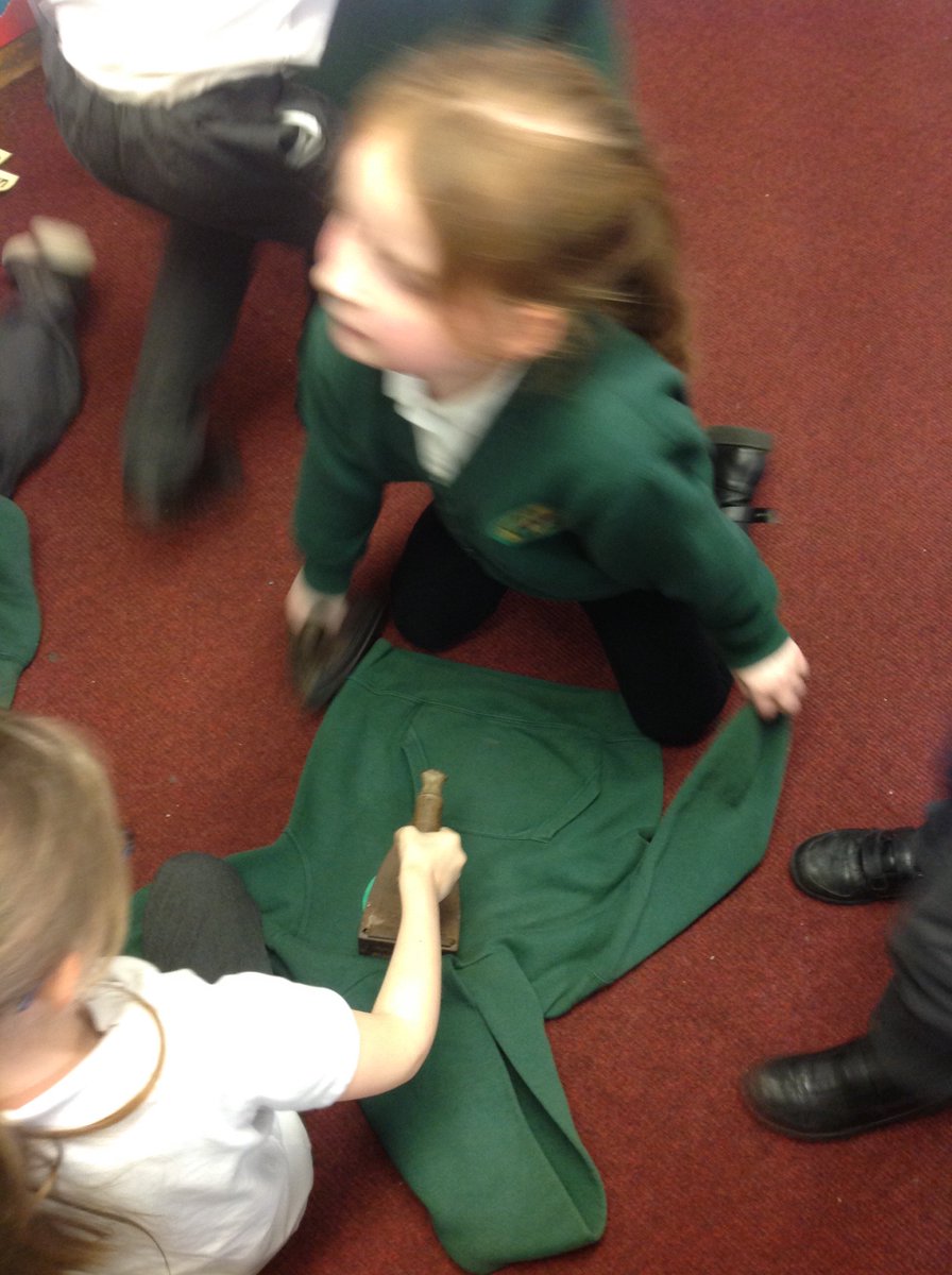 PenllergaerP's tweet photo. Ironing clothes without electric must have been really difficult! #pps1/2 #ppshum https://t.co/lIBluIbVci