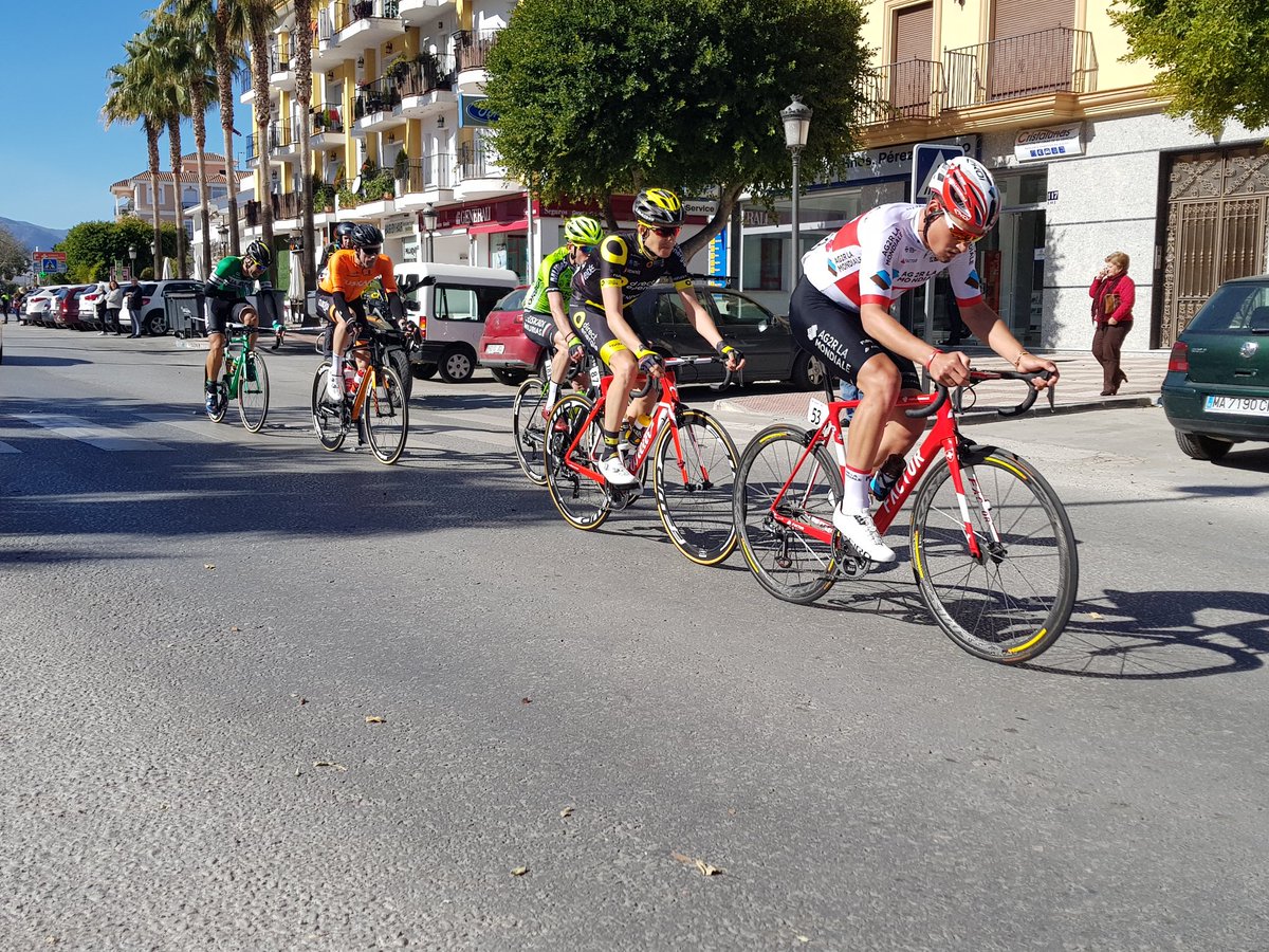 CPNcycling's tweet photo. Want to know what happens in #VueltaAndalucía ? Follow live on https://t.co/Gc53VShcCe https://t.co/g7KObCWAHY and https://t.co/wSarP7vFpb #64RdS https://t.co/0AEIvetqT8