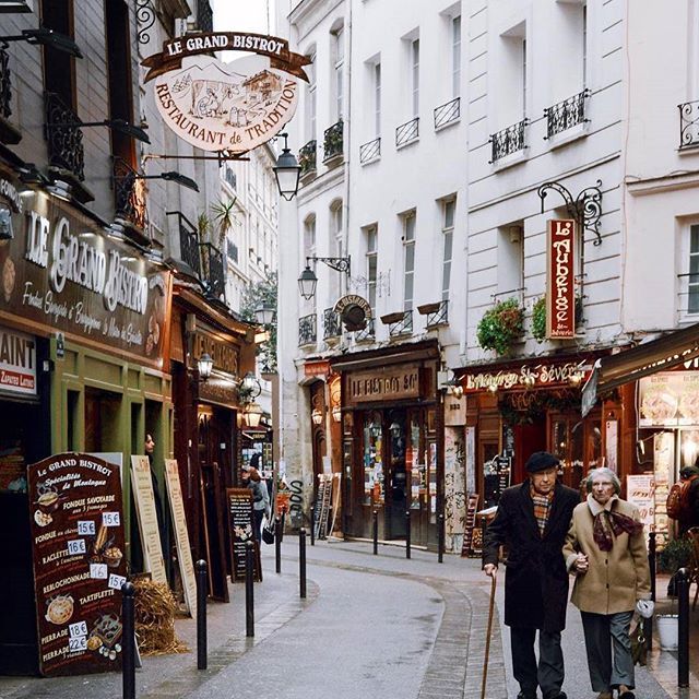 Paris je t'aime tweet media