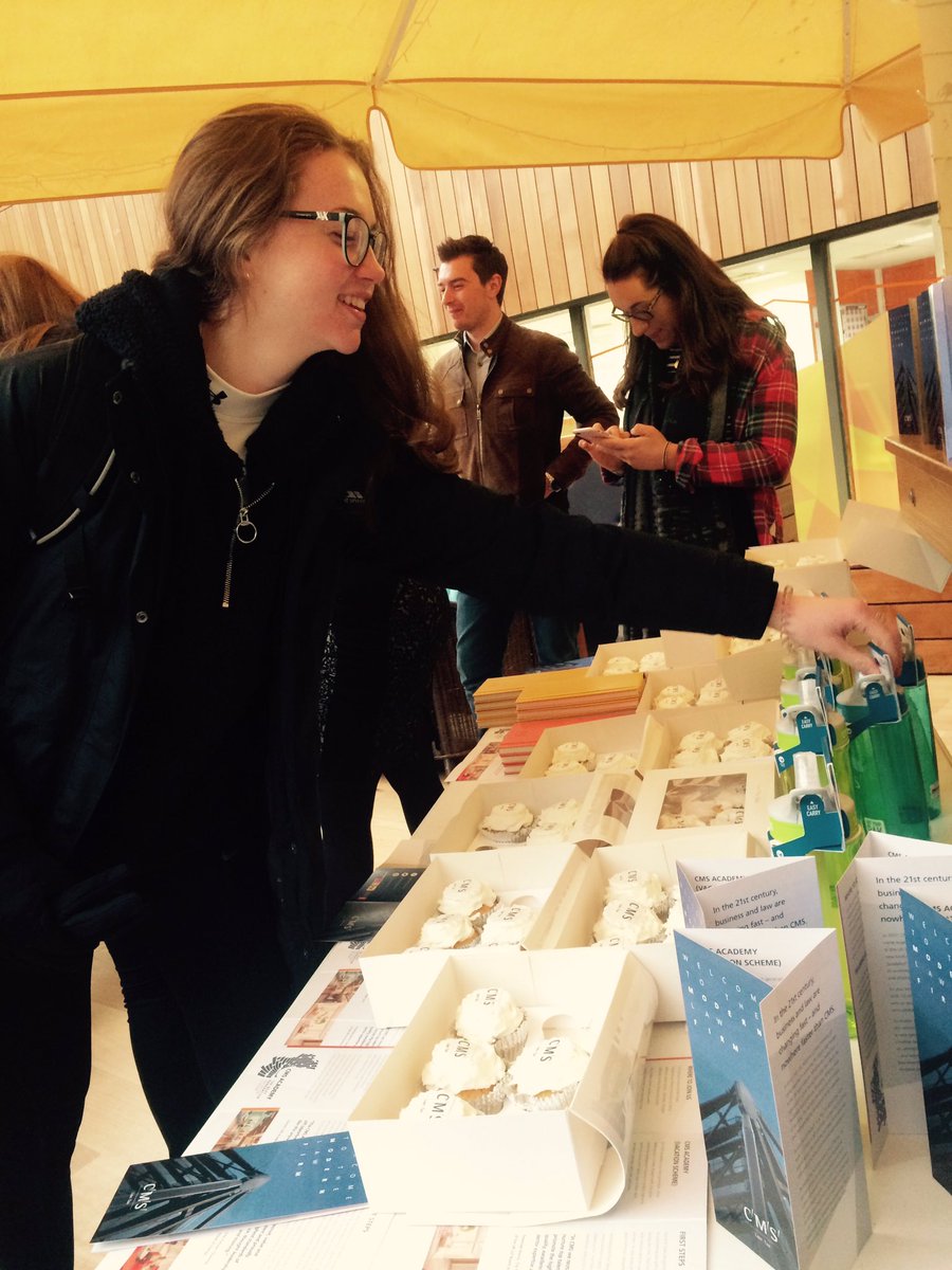 CMSEarlyTalent's tweet photo. We're at Potterrow @EdinburghUni 🤗 come and have a chat with us and grab some giveaways! #cupcakes #cmsontour #freebies https://t.co/Vg8mLJZBNF
