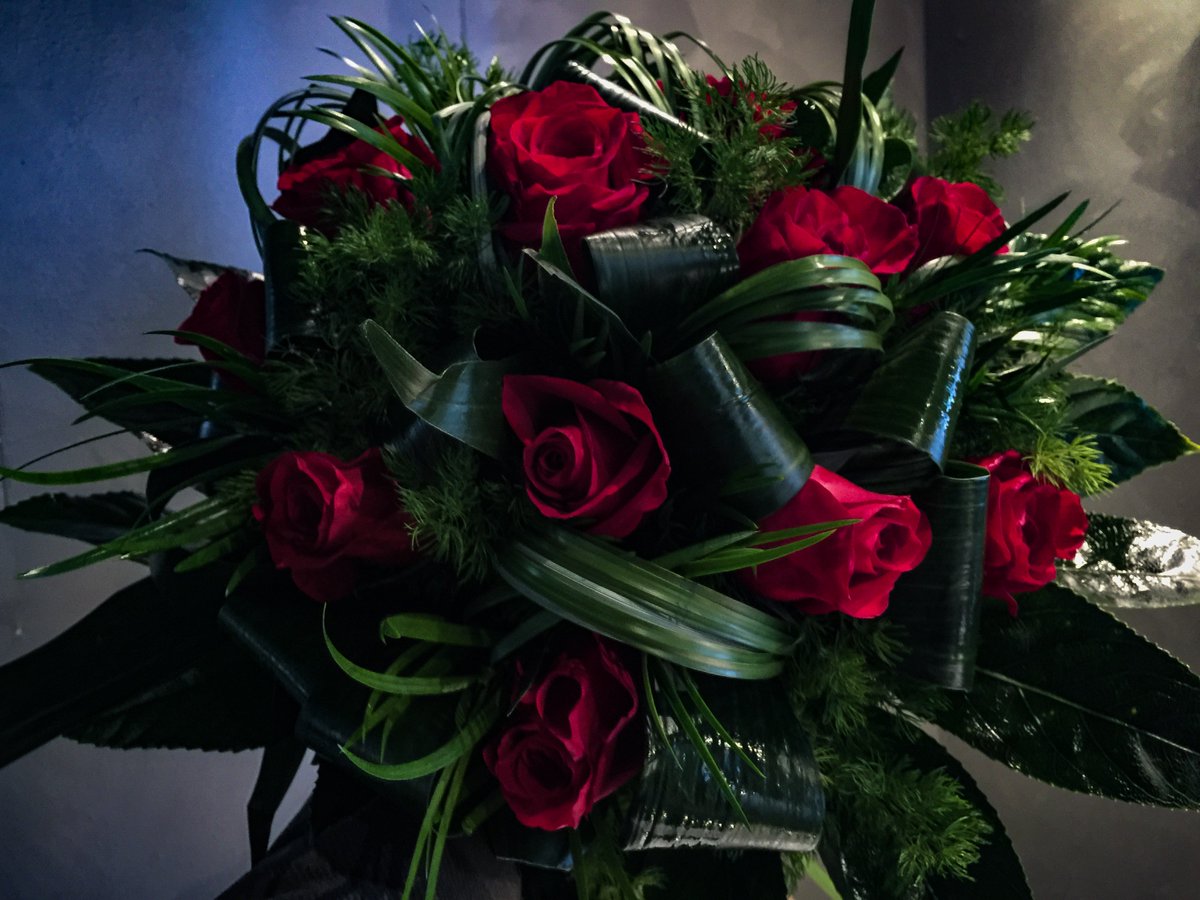 fleur_concept's tweet photo. Bonne Saint Valentin à tous. https://t.co/CNm4Mw1alL